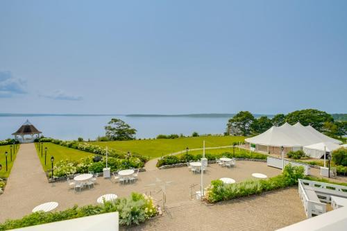 Elegant Oceanfront Maine Estate w/Gazebo