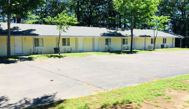 Elmwood Motor Lodge
