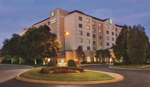 Embassy Suites by Hilton Louisville East