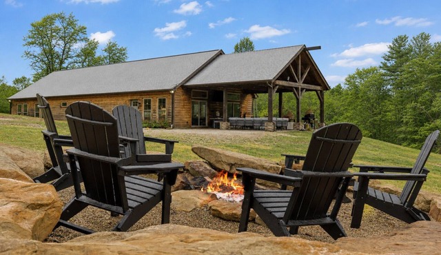 Ember Hideaway Secluded Luxury Single-Level Sleeps 16
