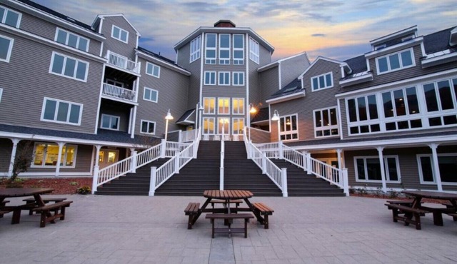 Enjoy snowball fights or romantic nights in a 1BD vacation apartment