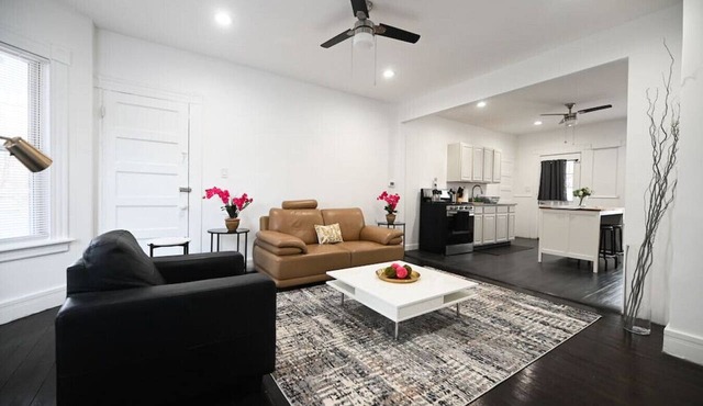 ENTIRE APARTMENT RECENTLY RENOVATED 2BR