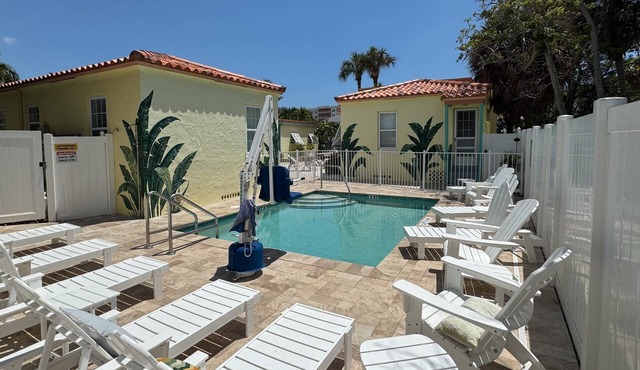 Entire Island Paradise Cottages – Heated Pool, Tiki Hut, Walk to Beach, 8 Units, Sleeps 30