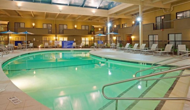 enVision Hotel & Conference Center Mansfield-Foxboro
