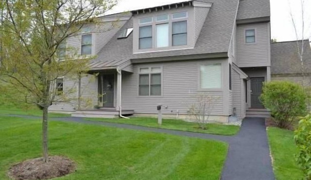 Escape To Quechee For Ski, Golf, Swimming! Family & Pet Friendly!