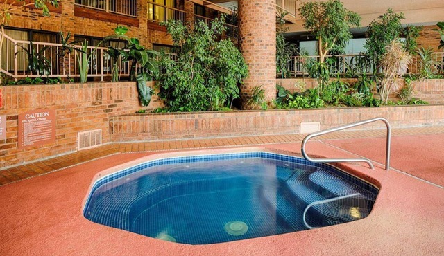 Excellent Choice! Budget-friendly Stay with Outdoor Pool, Breakfast, Parking