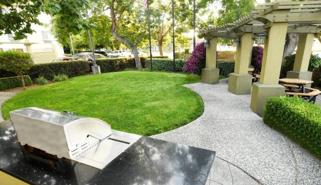 Executive 1BR Suite | Sunnyvale Center | Quiet Locale