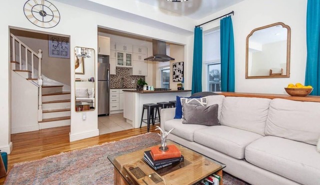 Expansive Luxury Triplex | near T