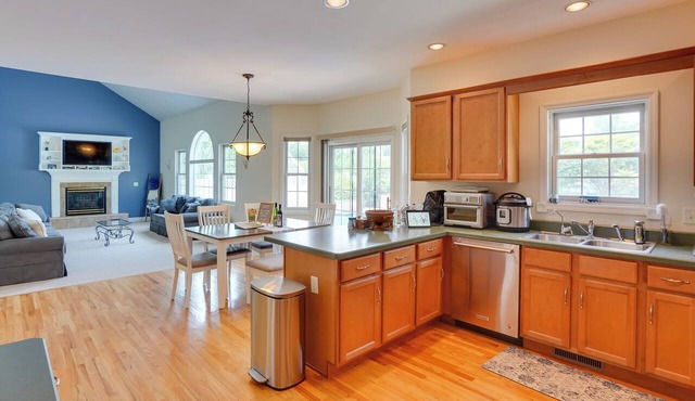 Expansive Upstate Home w/Home Theater!