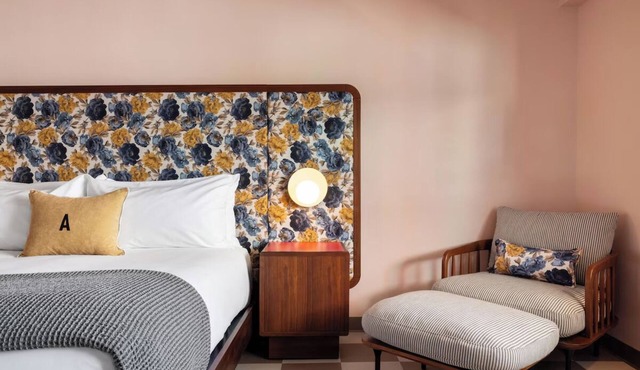 Experience Modern Comfort with Cozy Charm Downtown in Albuquerque