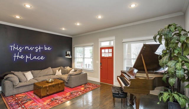 Experience Nashville’s Ultimate Getaway with a Hot Tub, 3 Miles from downtown.