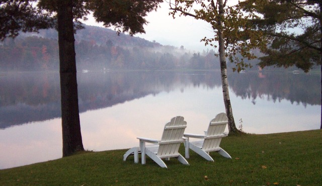 Fabulous All-Season Lakehouse, 600' Lakefront, Lake Eden Vermont
