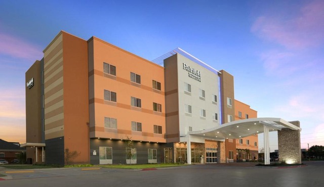 Fairfield by Marriott Inn & Suites Dallas East