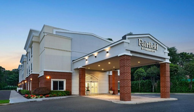 Fairfield by Marriott Medford Long Island