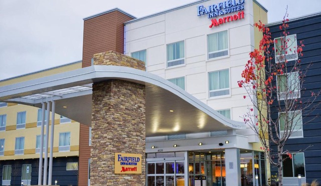 Fairfield Inn and Suites Canton South