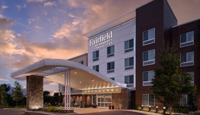 Fairfield Inn & Suites by Marriott Cleveland Tiedeman Road