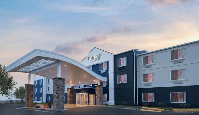 Fairfield Inn & Suites Kansas City Airport