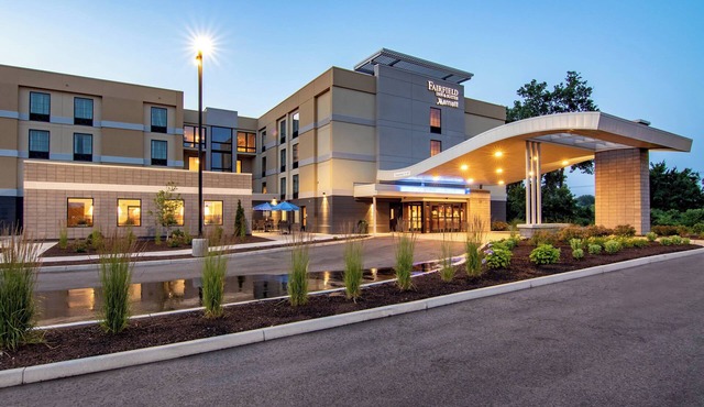 Fairfield Inn & Suites Springfield Holyoke