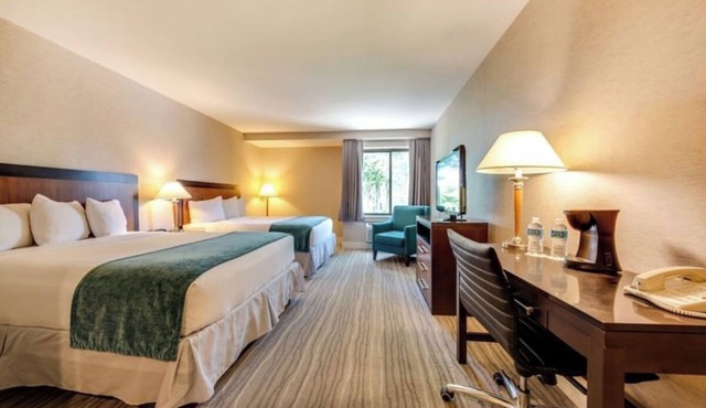Family-Friendly Escape Near Quassy Amusement Park, Shops & Scenic Waterfalls
