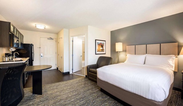 Family Getaway | Spacious Haven Near New England Aquarium & Boston Harbor