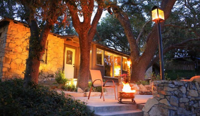 FARM HOUSE Paso Robles, 46 West, Fire pit, Pet friendly