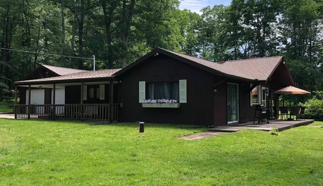 FernRockCabin- A Peaceful getaway in the Laurel Highlands of PA