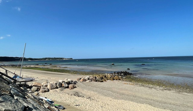 FIFA 40 minutes to Gillette Steps from the beach, charming cottage Plymouth Ma