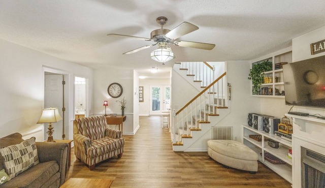 Four Bedroom Hurst Haven Condo