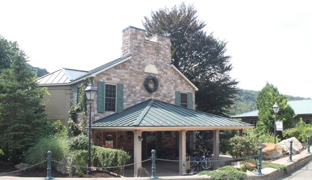 Foxburg Inn