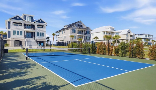 Freedom Point: Oceanfront Luxury w/Pool, Game Room, Sauna & Cold Plung