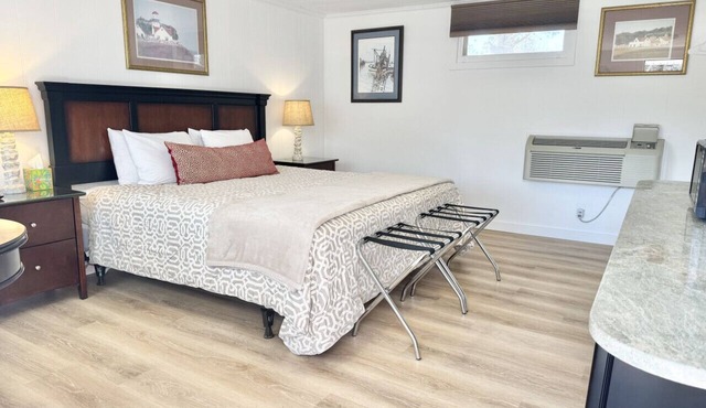 Gallagher`s Travels Room 12 (King Bed)