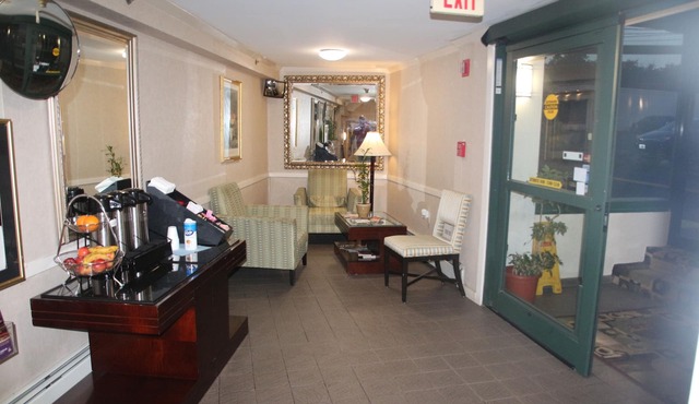 Gateway for weekend and enjoy our pool