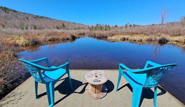 Glamping in paradise 7 acre pond surrounded by blueberries and forest