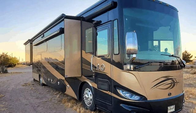 Glamplyfe in Cambridge: RV Site #4