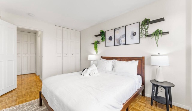 Gorgeous 2bd/1.5ba Next to BU 8jik