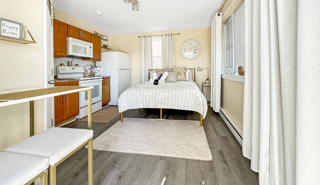 Gorgeous Studio