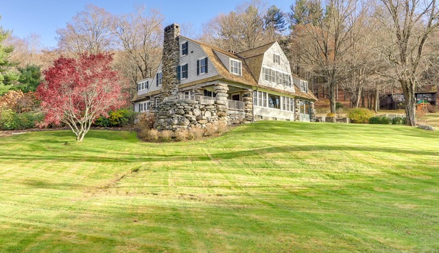 Grand Lakefront Home in Warren w/Expansive Patio!