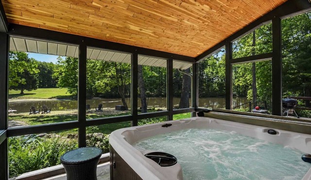 Grand River Estate IndoorPool/Swim Pond/25 Acres