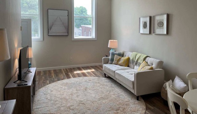 Great Location in Village! Newly Renovated 2 bed!