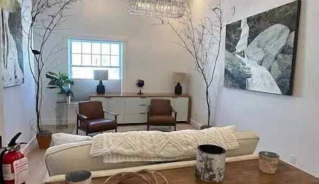 Greensboro Garage Apartment - Newly Renovated