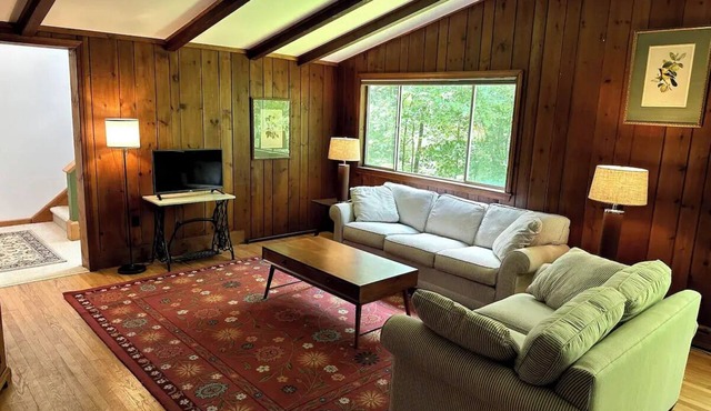 Guest House in the Trees w/Pool & Tennis