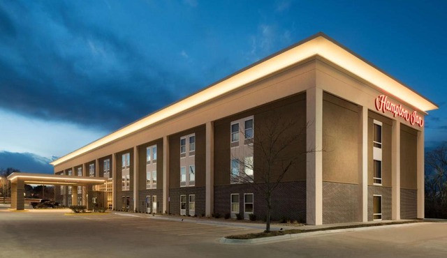 Hampton Inn Lawrence