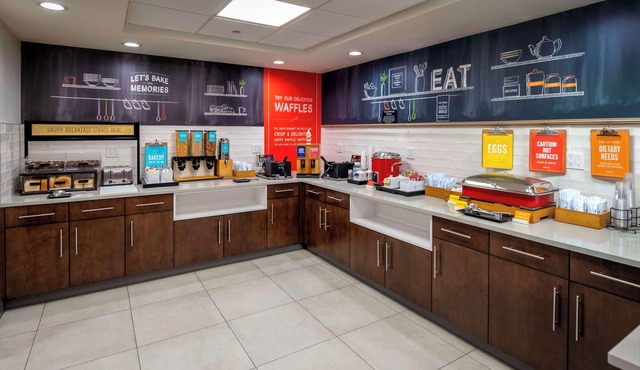 Hampton Inn Long Island/Commack