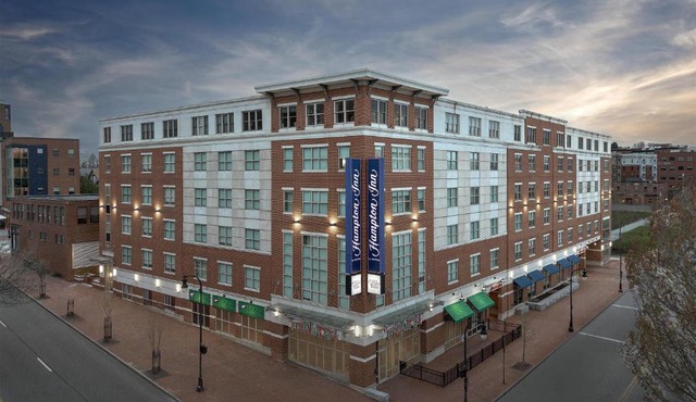 Hampton Inn Portland Downtown Waterfront