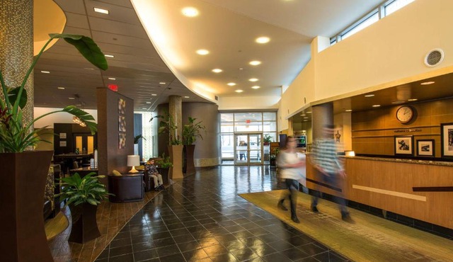 Hampton Inn & Suites Boston Crosstown Center