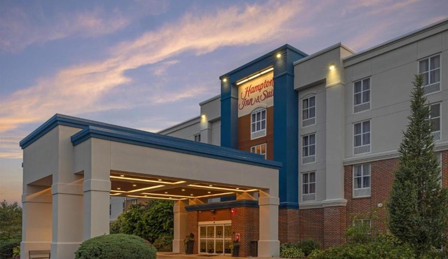 Hampton Inn & Suites by Hilton Plymouth