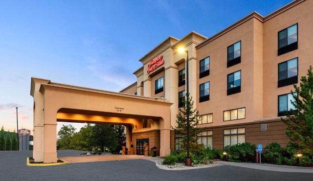 Hampton Inn & Suites Fairbanks