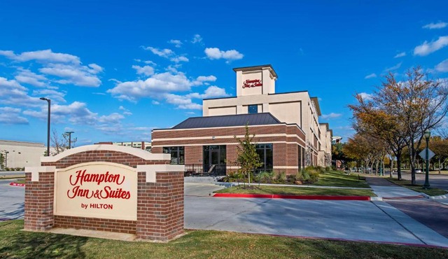 Hampton Inn & Suites Keller Town Center
