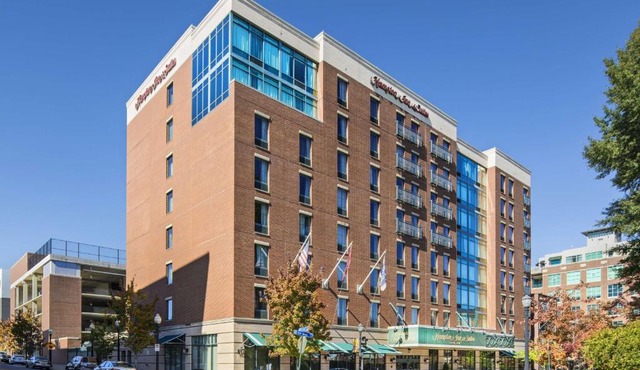 Hampton Inn & Suites Little Rock-Downtown