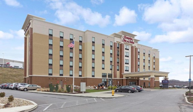 Hampton Inn & Suites Morgantown/University Town Centre